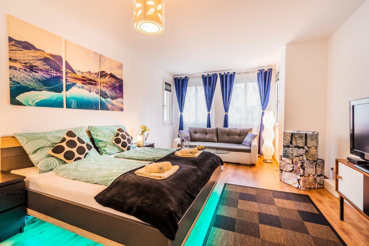 10 Min. Downtown - 2 Bedrooms - Parking Bécs Kültér fotó