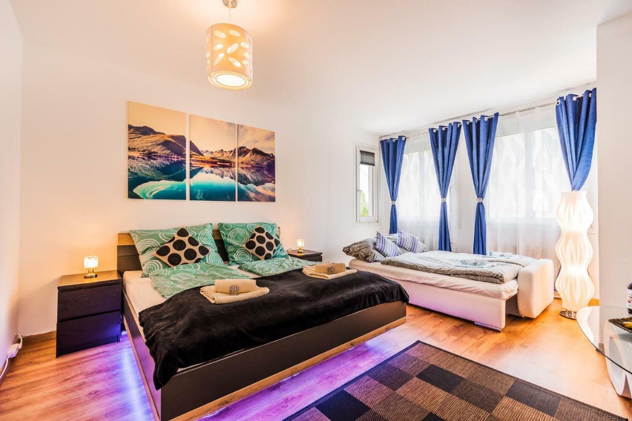 10 Min. Downtown - 2 Bedrooms - Parking Bécs Kültér fotó