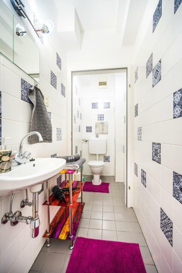 10 Min. Downtown - 2 Bedrooms - Parking Bécs Kültér fotó